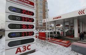 Цены на бензин в 2017 году будут расти в пределах инфляции
